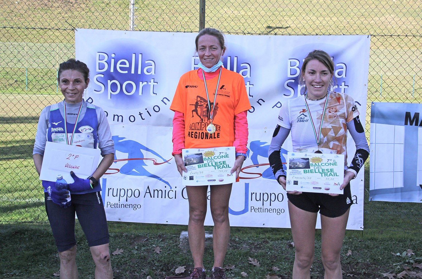 Il podio femminile del Balcone Biellese Trail 21 Km del 2021