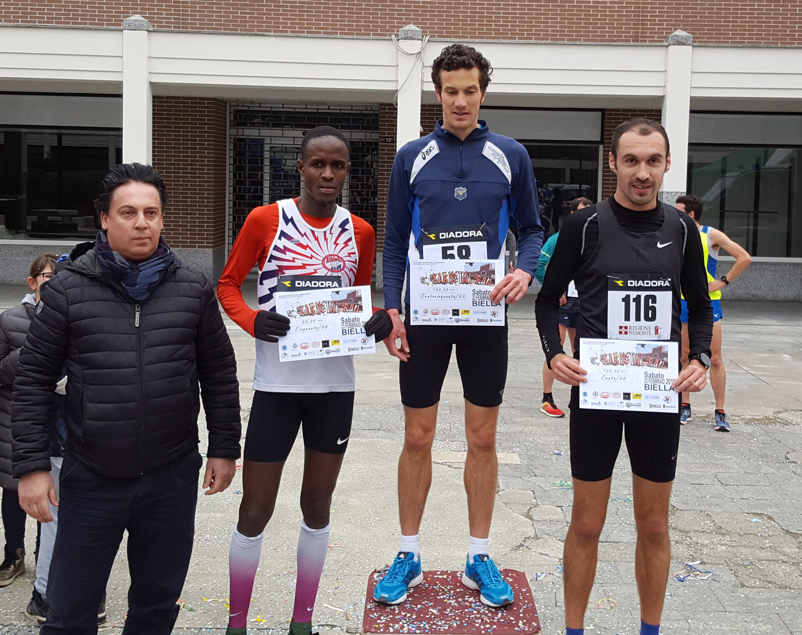 Il podio maschile della terza edizione della Karneval Run vinta da Stefano Guidotti Icardi