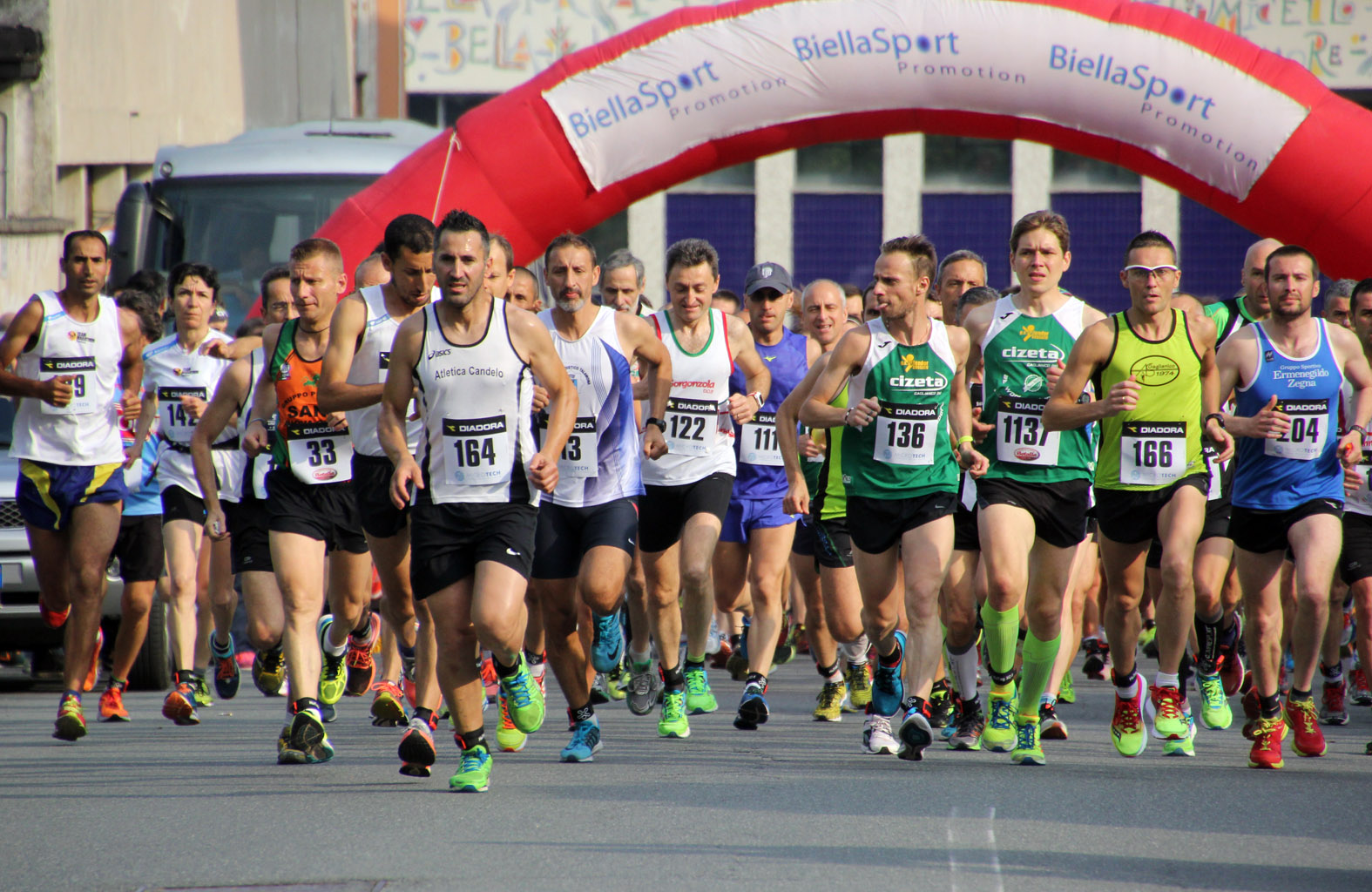 Partenza Maratonina di Biella 2016