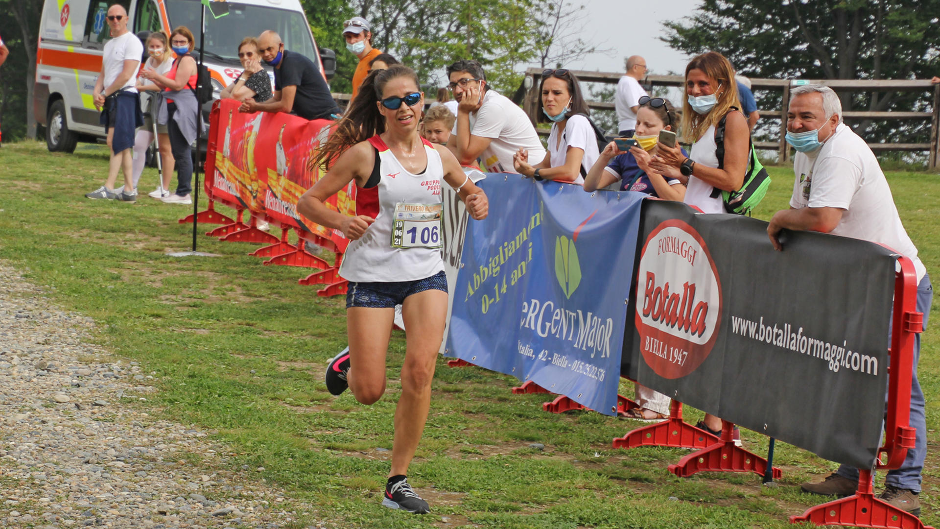 Erika Testa al traguardo della prima edizione della Trivero Bielmonte